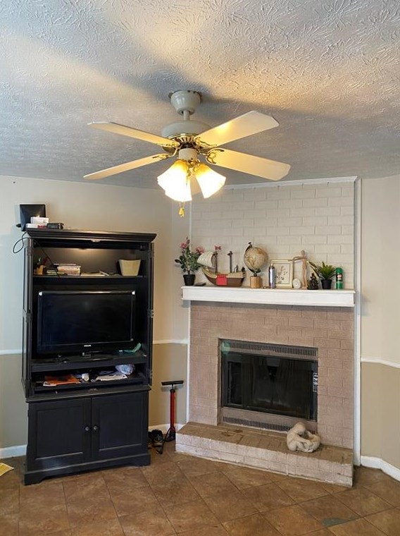 1315 Lakeview Dr Nw, Conyers, GA 30012