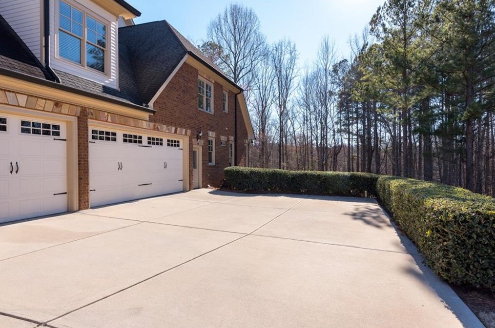 2070 Gentry Ln, Statham, GA 30666