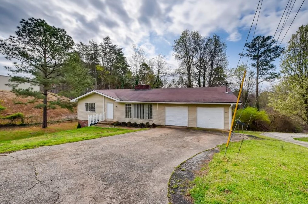 2030 Driftwood Cir, Cumming, GA 30041-8552