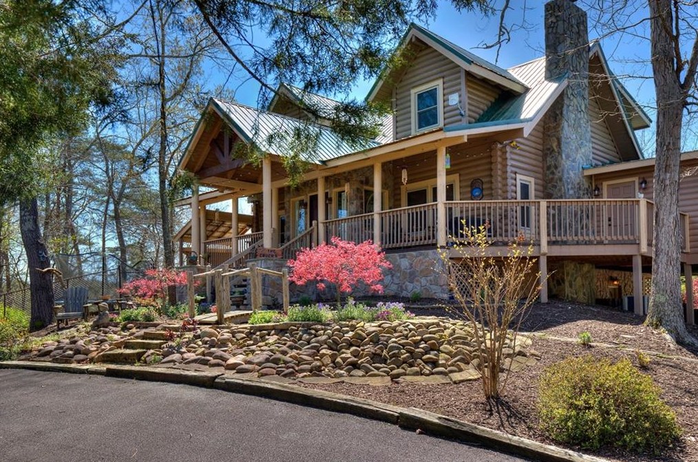 67 Nally Rd, Rydal, GA 30171