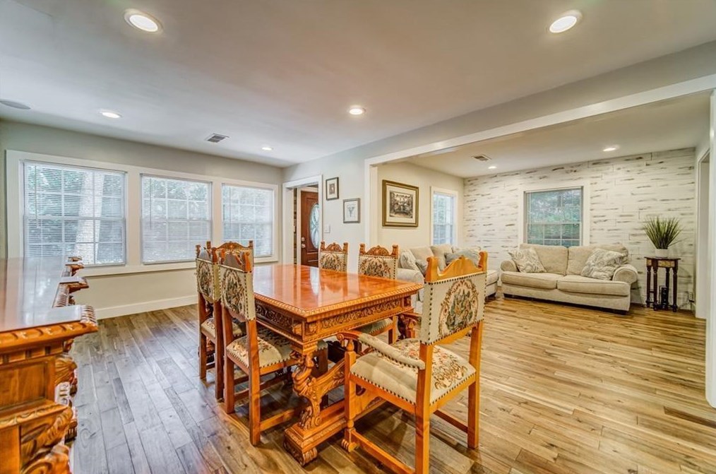 2069 Wilandrew Dr, Decatur GA  30033-0019 exterior