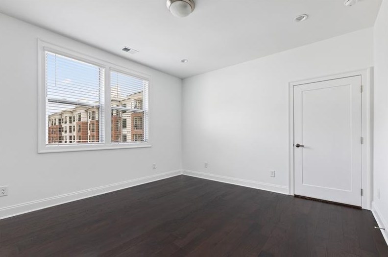 134 Wieuca Rd, Atlanta GA  30342-3219 exterior