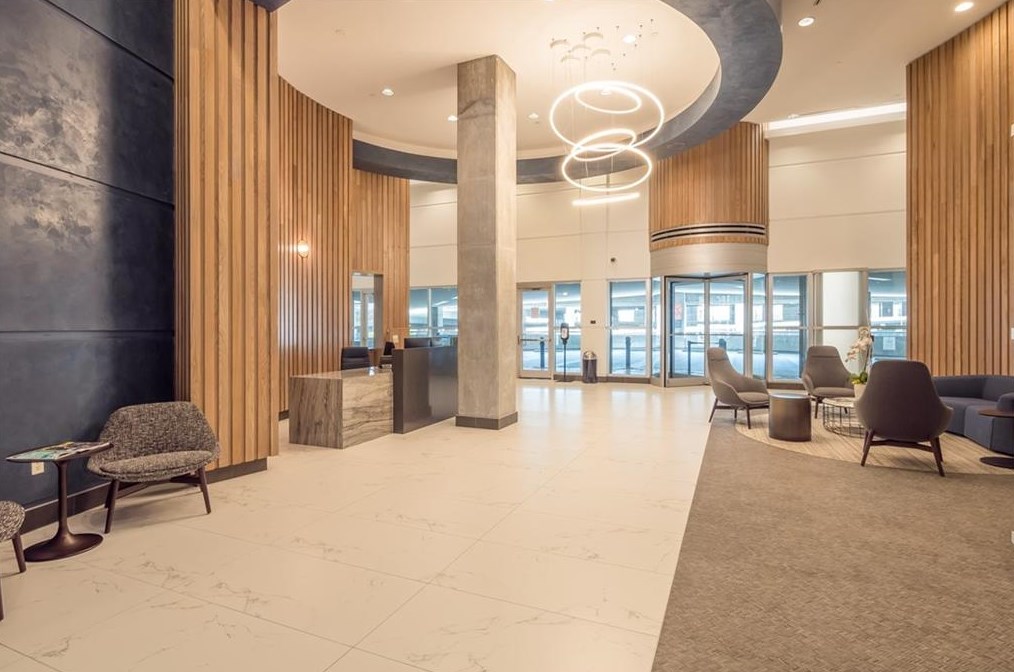 943 Peachtree St, Atlanta GA  30309-3936 exterior