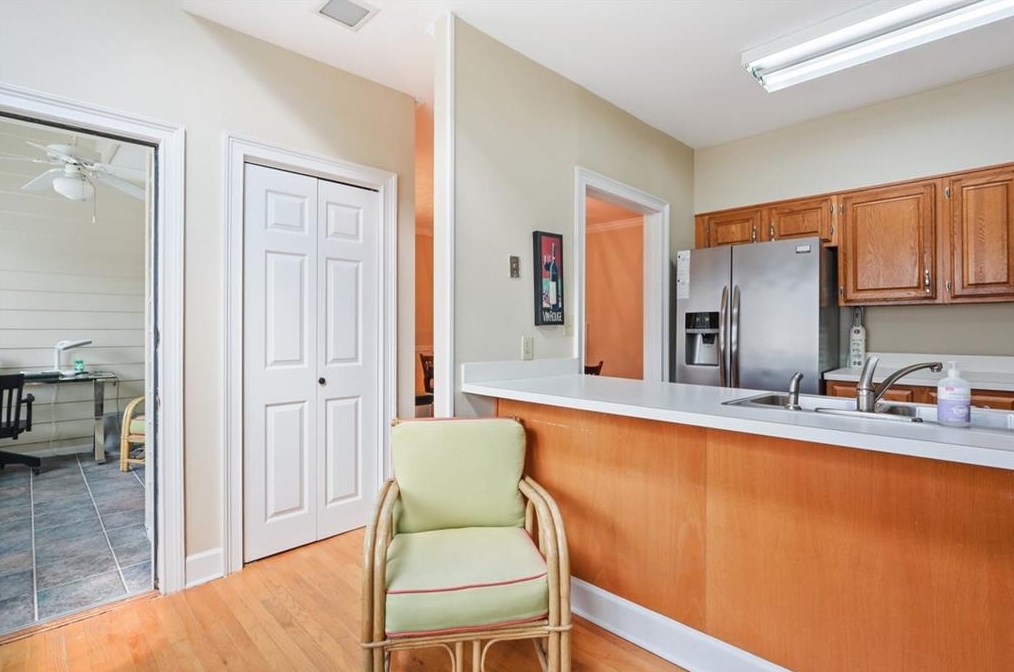 2 Westfair Ct, Atlanta GA  30328-1658 exterior