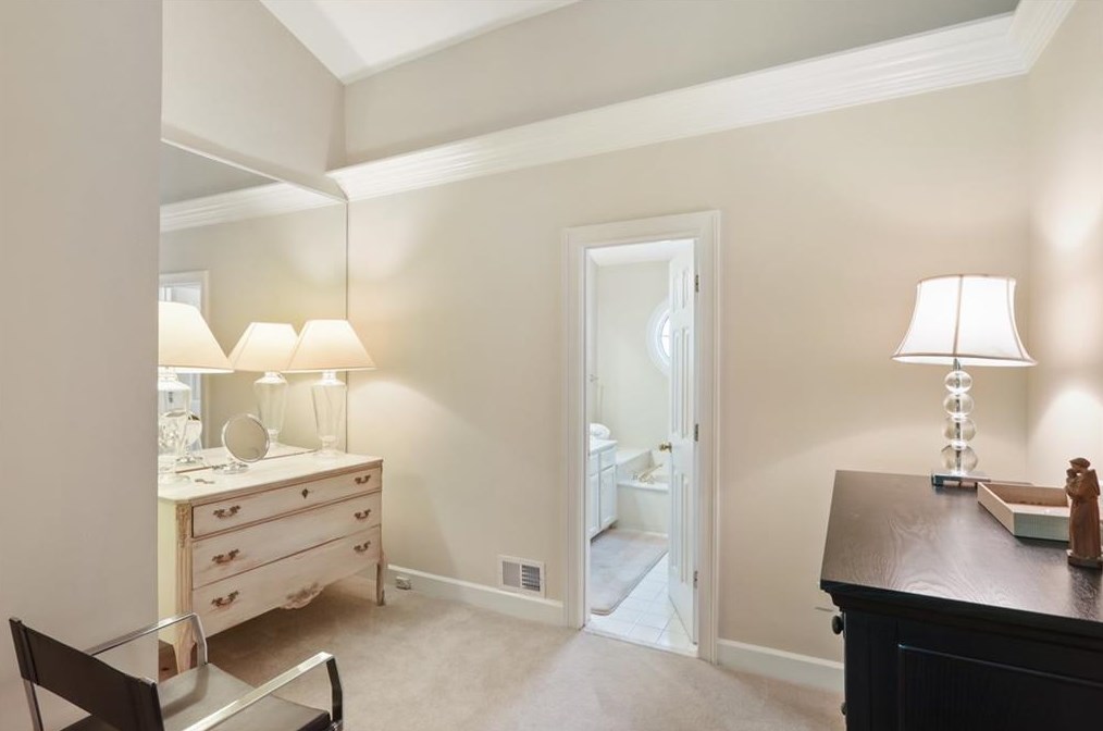 2 Westfair Ct, Atlanta GA  30328-1658 exterior