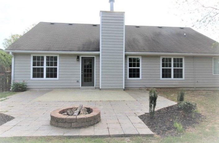 4360 Smoke Trace Ct, Hoschton, GA 30548