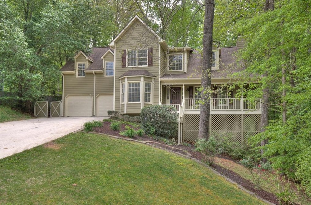 130 Lakeside Dr, Hiram, GA 30141