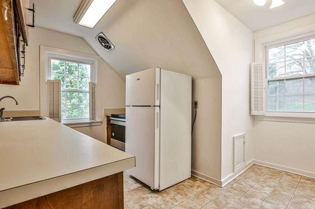 1206 Church St, Decatur GA  30030-1541 exterior