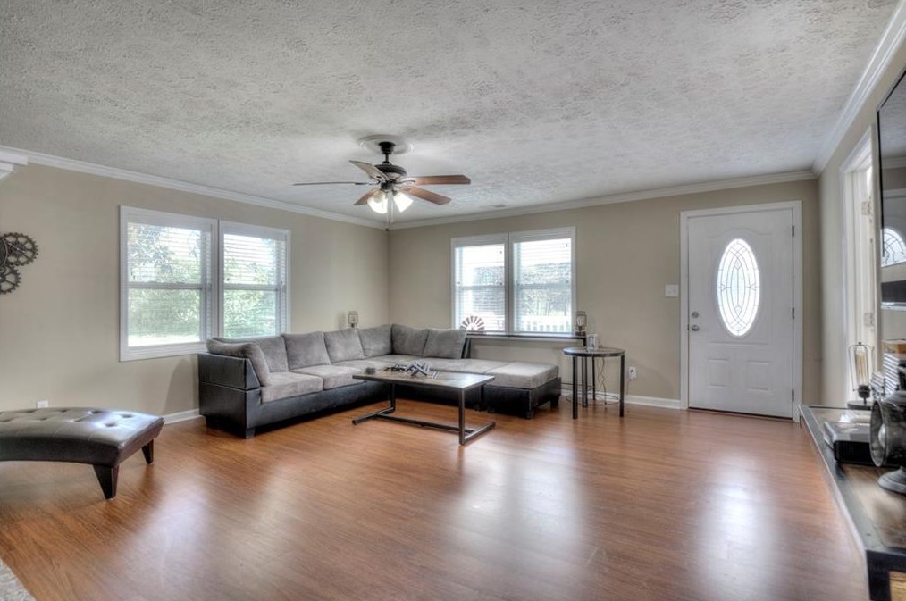 633 Taylorsville Rd, Aragon, GA 30104-1214
