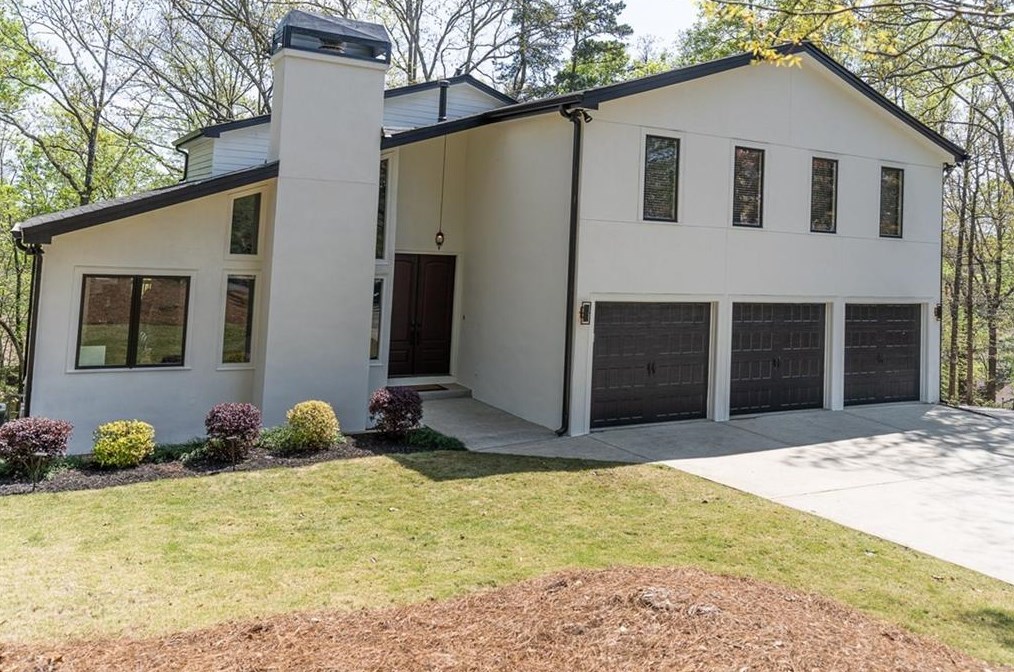 150 Fairway Ridge Dr, Alpharetta, GA 30022-6824