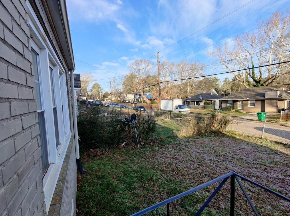2447 Lynn Iris Dr, Decatur, GA 30032-4139