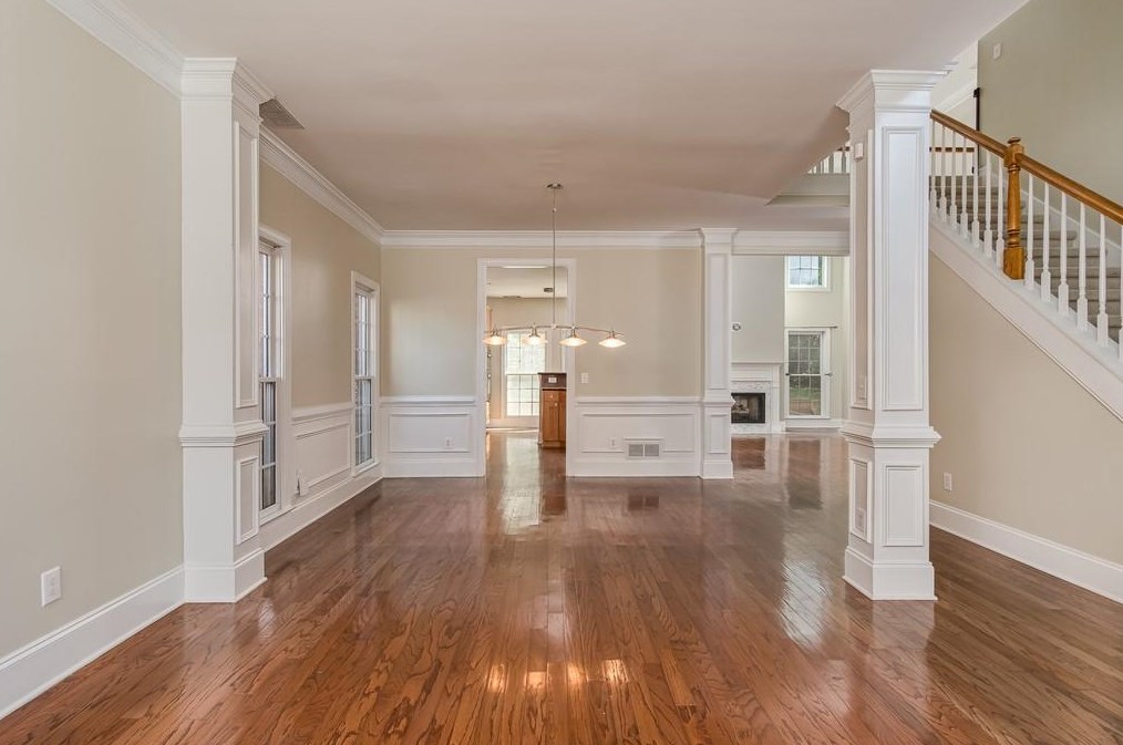 35 Village Ct, Decatur GA  30030-2672 exterior