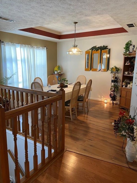 1480 Royale Castle Dr, Lawrenceville, GA 30043-6927