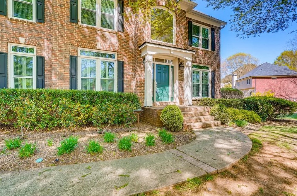 405 Hamilton Gates Trce, Roswell, GA 30075-7124