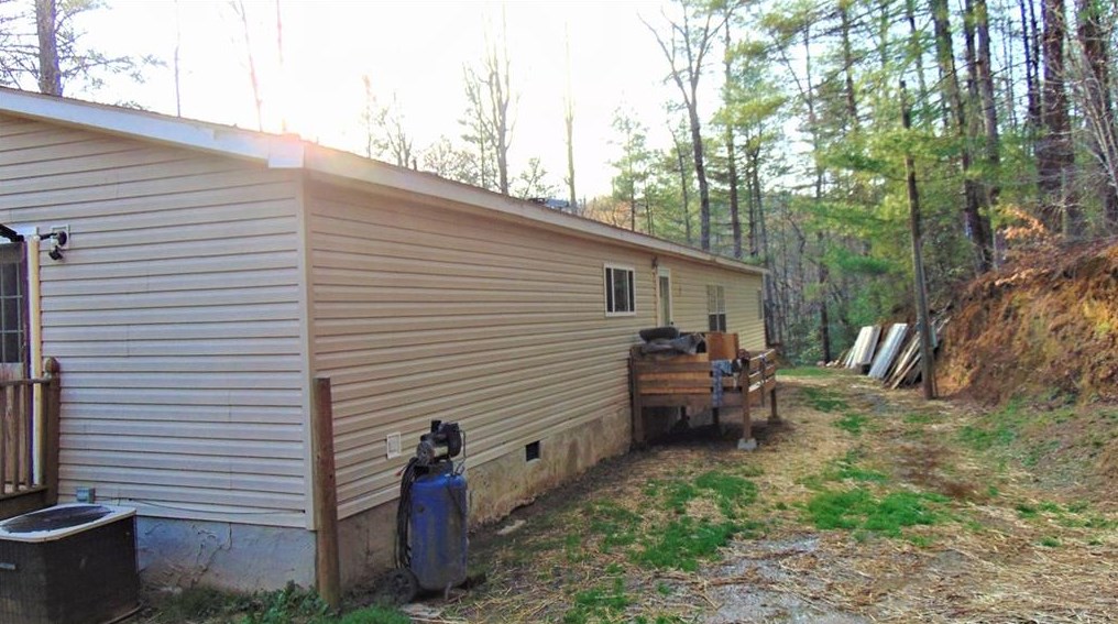 224 Adam Ct, Ellijay, GA 30540