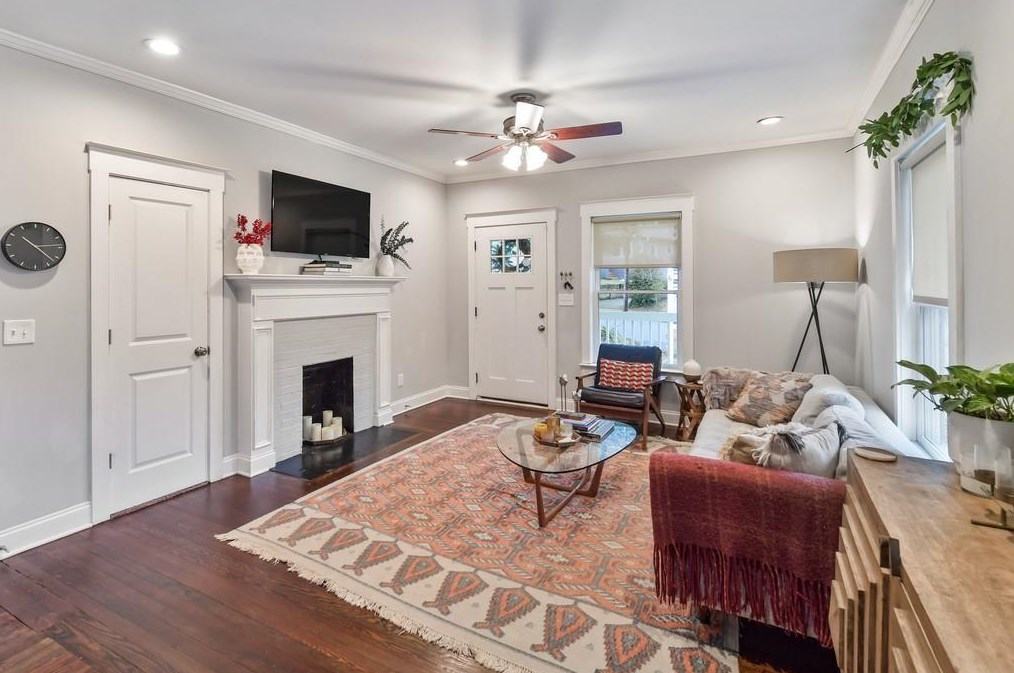 81 Rockyford Rd, Atlanta GA  30317-1339 exterior