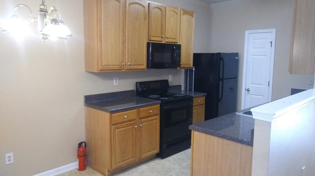 2751 Snapfinger Mnr, Decatur GA  30035-4166 exterior