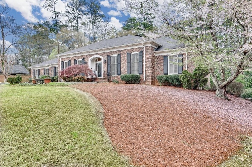 4207 Sentinel Post Rd, Atlanta, GA 30327-3907