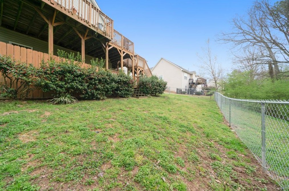 110 Granny Smith Dr, Calhoun GA 30701-4583 exterior