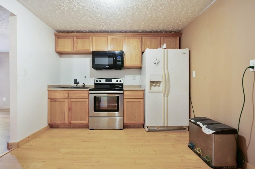 110 Granny Smith Dr, Calhoun GA 30701-4583 exterior