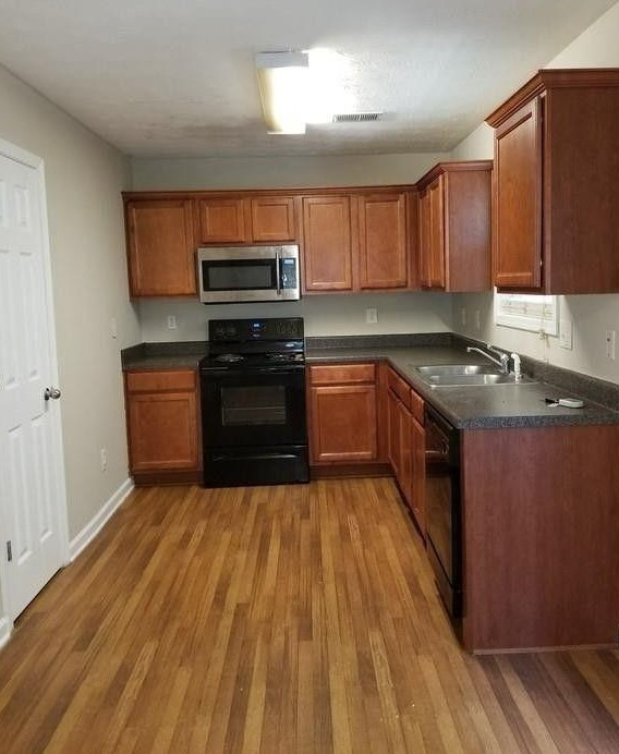 1583 Little Creek Dr, Lawrenceville GA  30045-7994 exterior