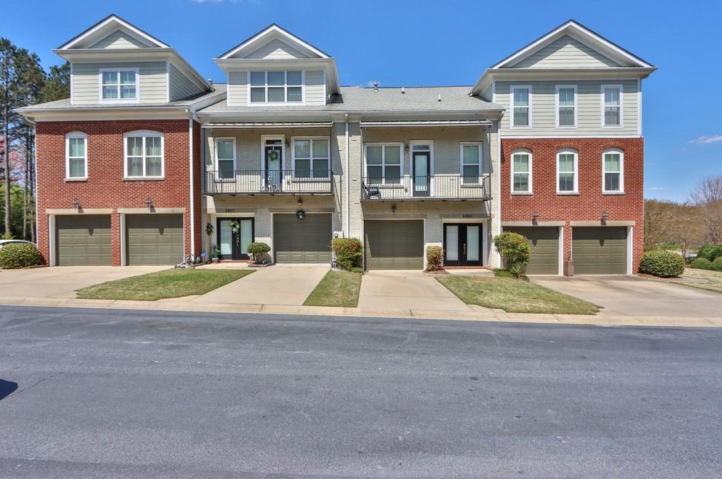 5865 Brookside Oak Cir, Norcross, GA 30093-1751