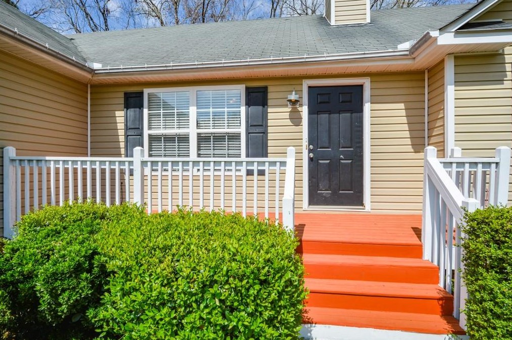 185 Whetstone Way, Villa Rica, GA 30180