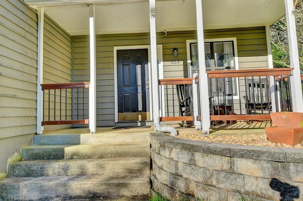 662 Brass Key Ct, Lawrenceville, GA 30046-4383