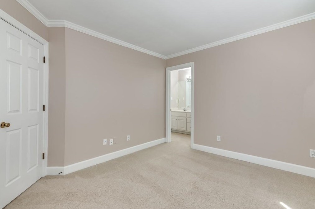 2626 Danforth Ln, Decatur GA  30033-2213 exterior