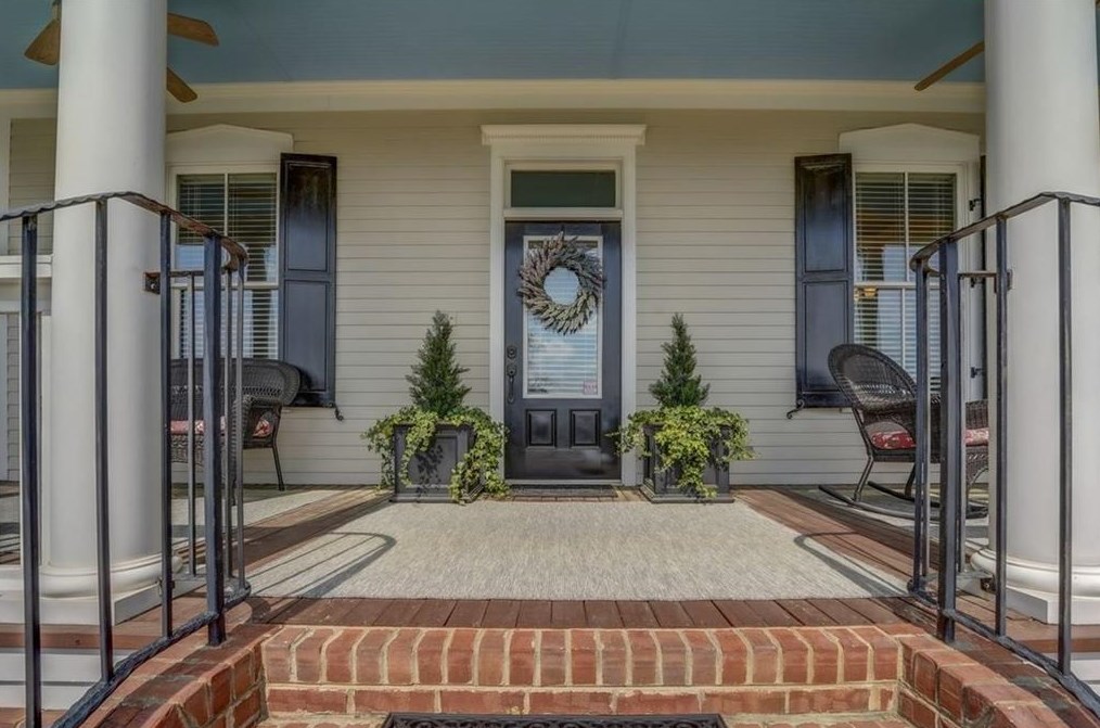 4302 Brookhaven Dr, Porterdale, GA 30014