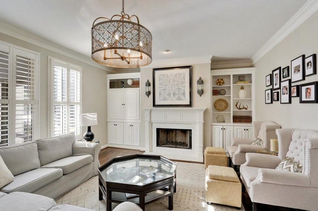2257 Wayside Dr, Atlanta GA  30319-4009 exterior