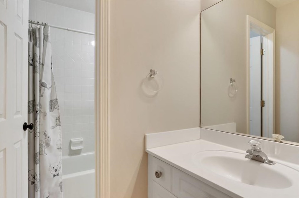 2257 Wayside Dr, Atlanta GA  30319-4009 exterior