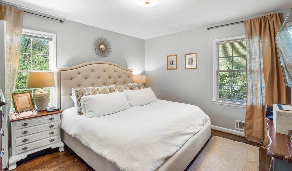 6500 Whispering Ln, Atlanta GA  30328-3065 exterior