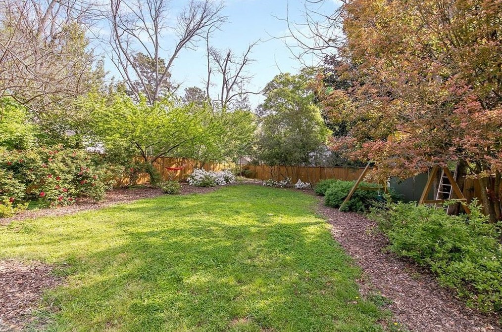 220 Jefferson Pl, Decatur GA  30030-3653 exterior