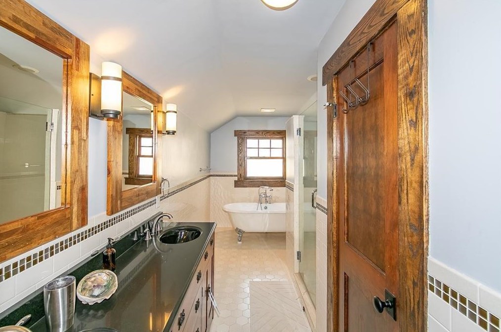 220 Jefferson Pl, Decatur GA  30030-3653 exterior