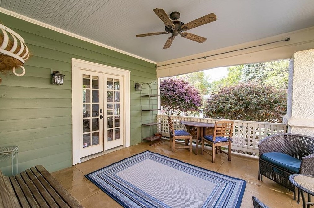 220 Jefferson Pl, Decatur GA  30030-3653 exterior