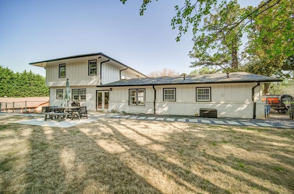 3816 Cline Dr, Smyrna GA  30082-3115 exterior