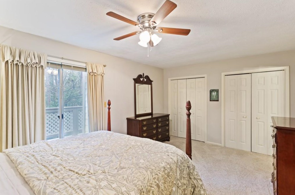 1154 Weatherstone Dr, Atlanta GA  30324-4643 exterior