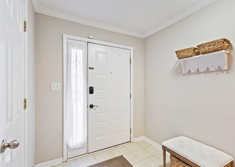 1154 Weatherstone Dr, Atlanta GA  30324-4643 exterior
