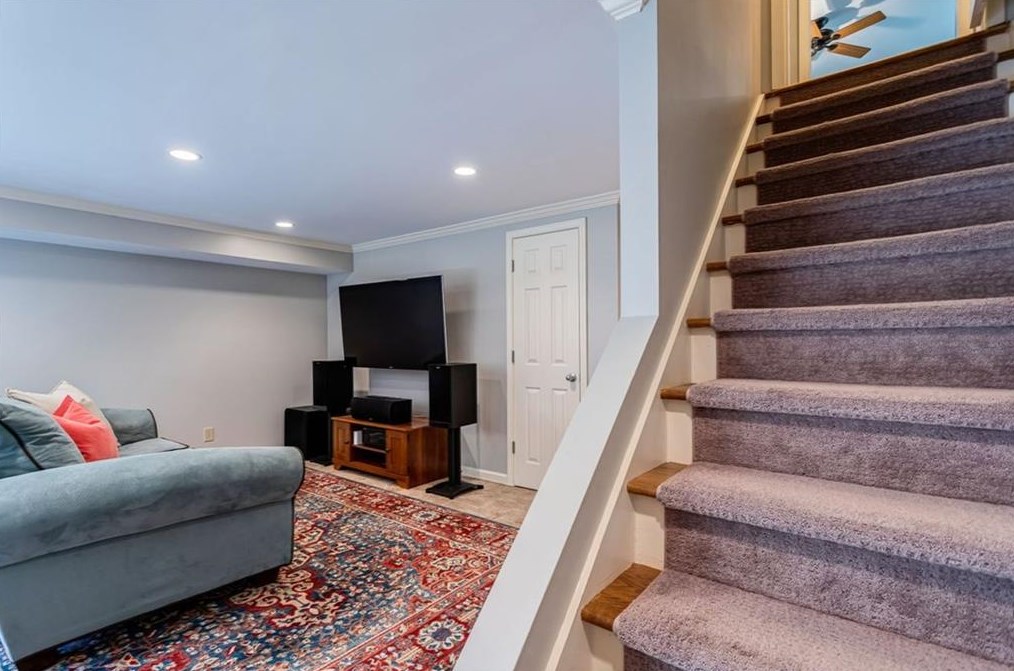 1987 Silvastone Dr, Atlanta GA 30345-3737 exterior