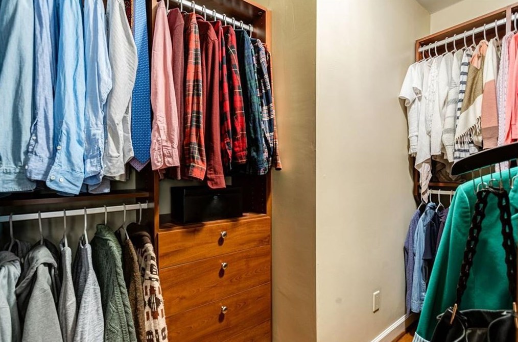 1987 Silvastone Dr, Atlanta GA 30345-3737 exterior