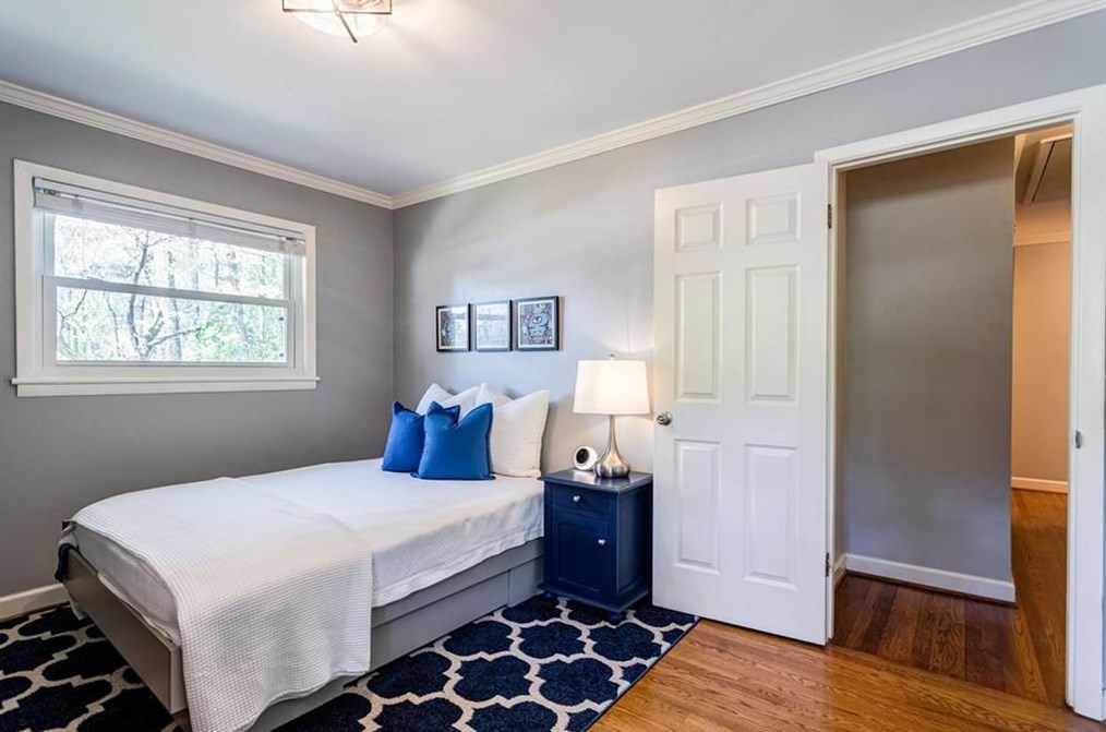 1987 Silvastone Dr, Atlanta GA 30345-3737 exterior