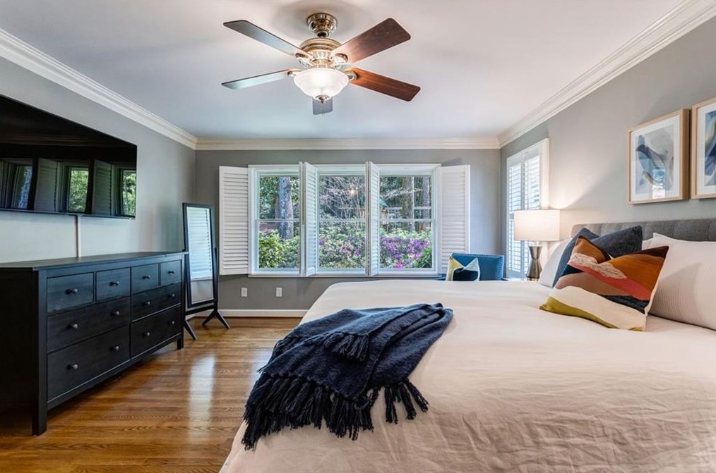 1987 Silvastone Dr, Atlanta GA 30345-3737 exterior