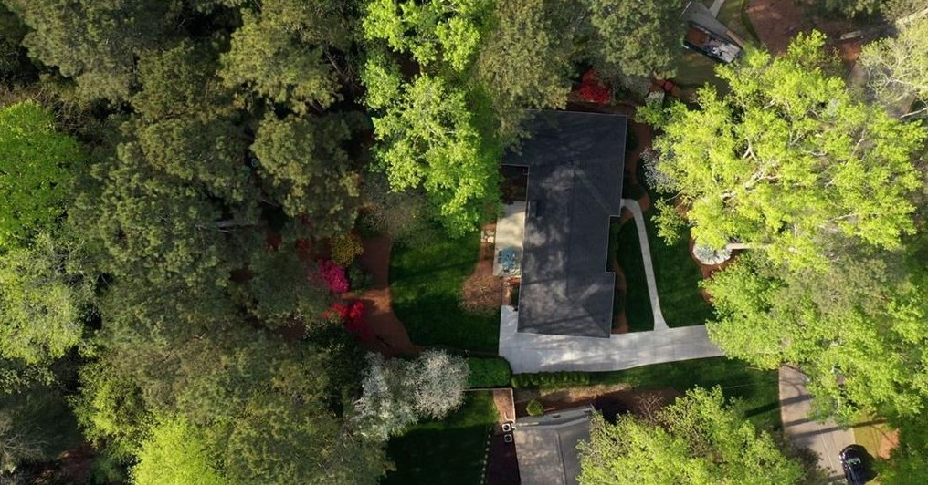 1987 Silvastone Dr, Atlanta GA 30345-3737 exterior