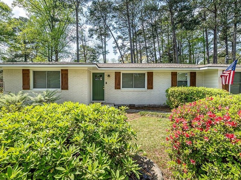 2499 Warwick Cir, Atlanta, GA 30345-1629