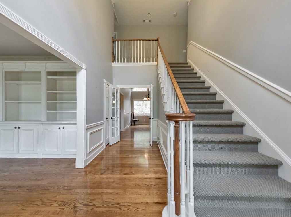 1870 Allgood Rd, Marietta, GA 30062