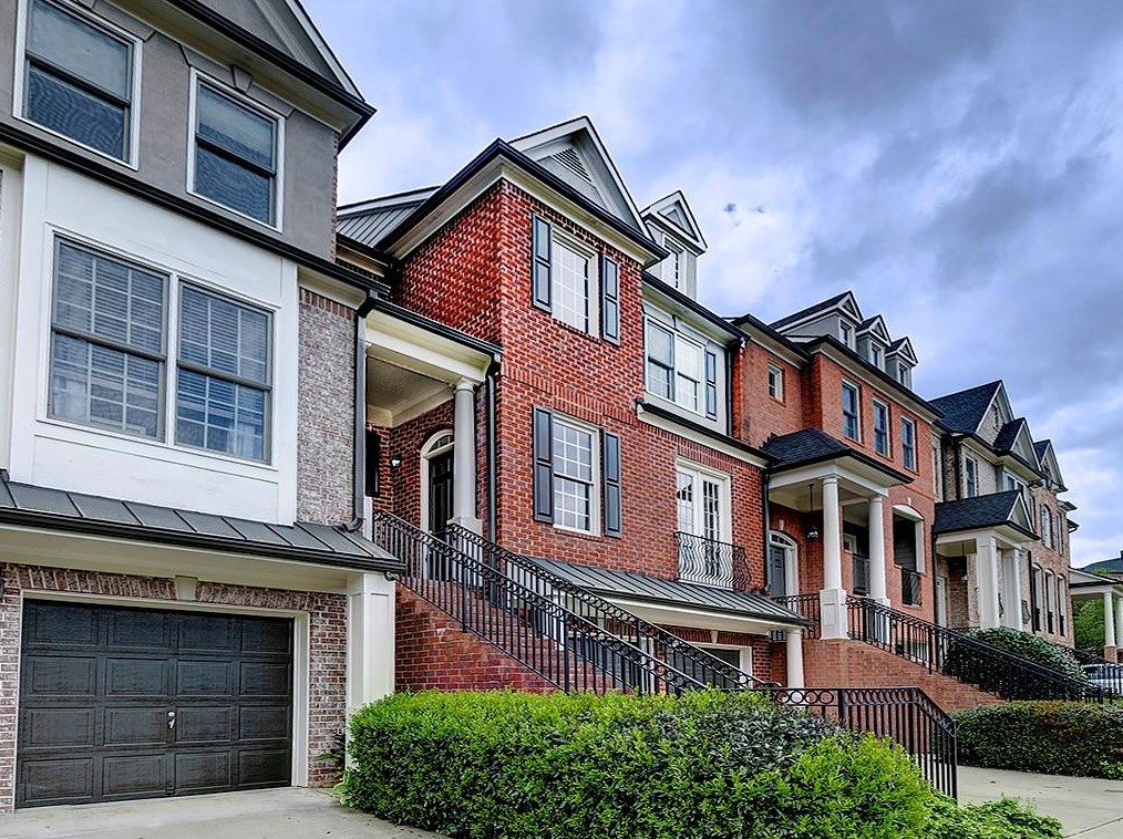 3006 Montclair Cir, Smyrna, GA 30080-3796