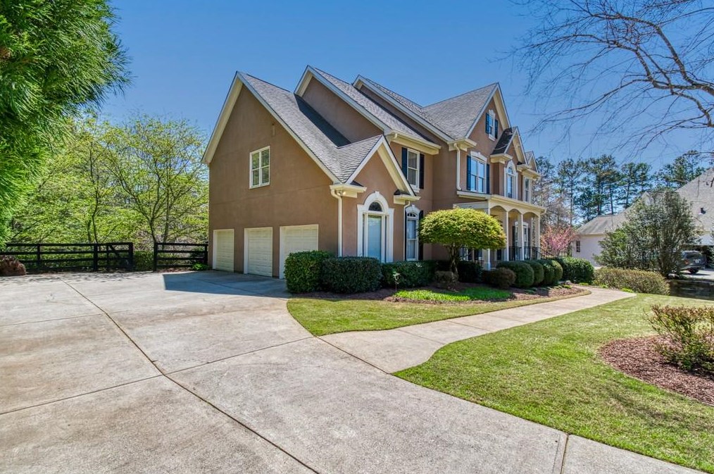 654 Northumberland Dr, Alpharetta, GA 30004-6996