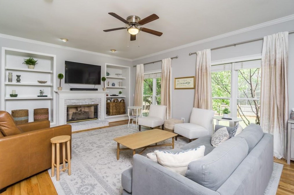 111 Brook Ln, Roswell, GA 30075-7146