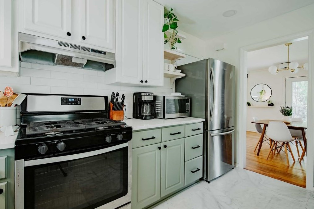 2150 Rando Ln, Atlanta GA 30318-1926 exterior